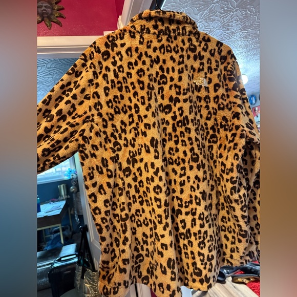 The North Face Tan and Black Animal Fleece Print Jacket - Picture 5 of 7